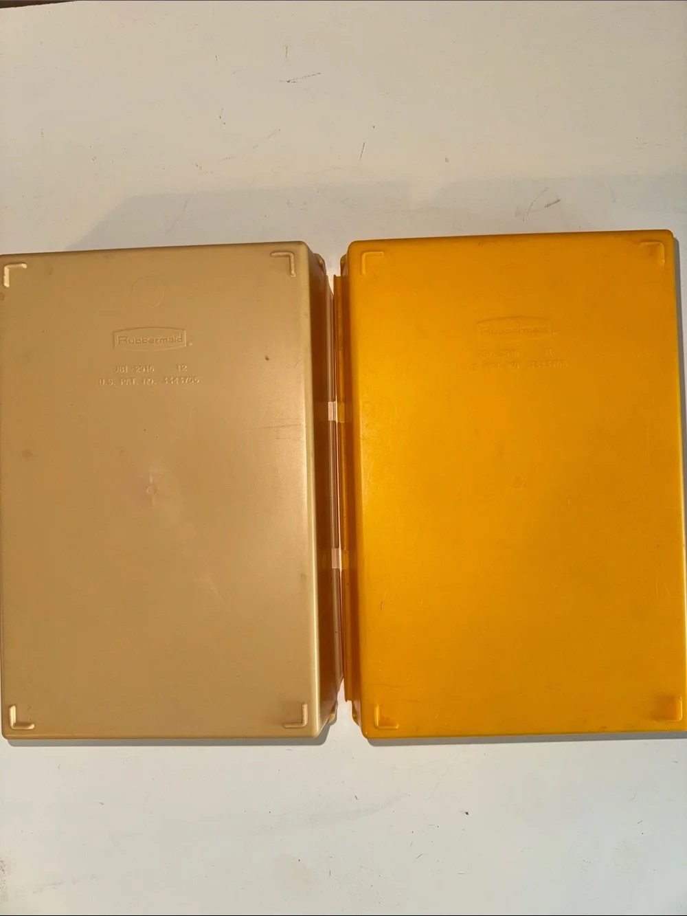Rubbermaid storage trays